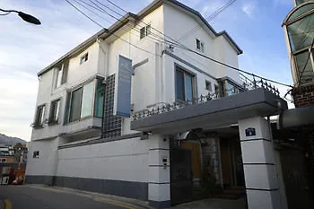 B & J Open Guest House - Hostel Seoul 2*,