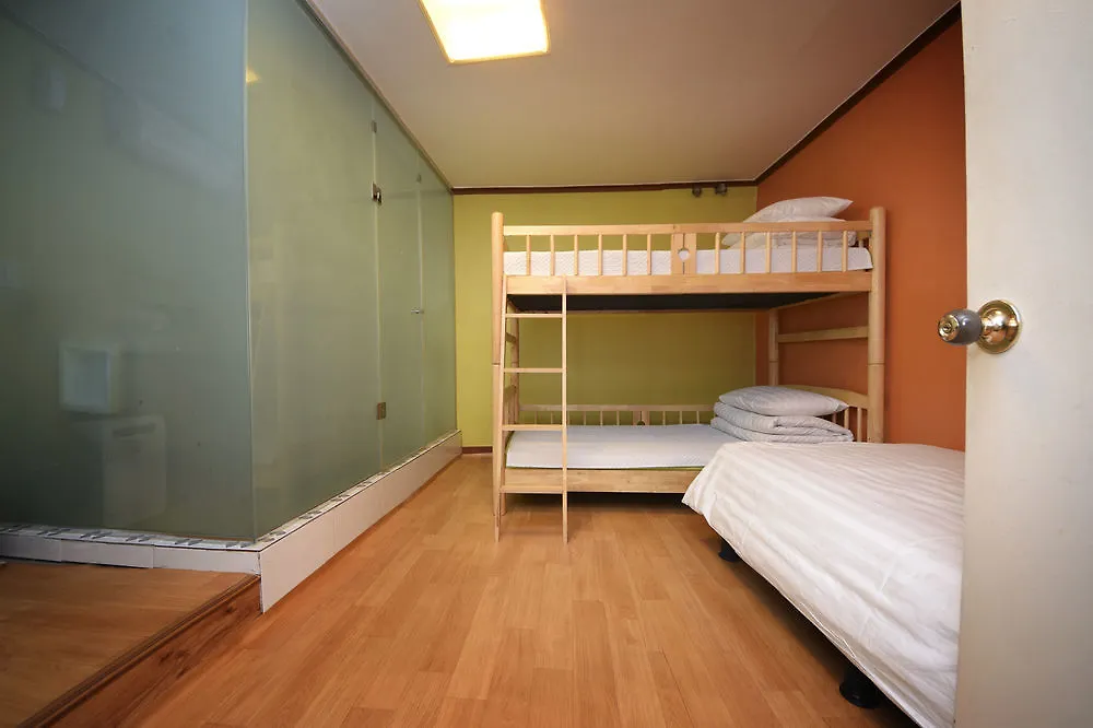 B & J Open Guest House - Hostel Seoul