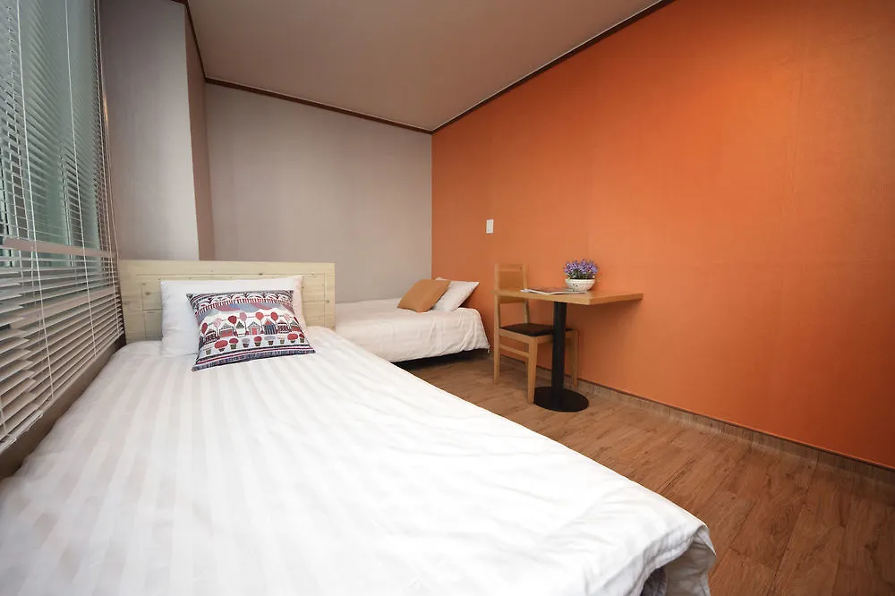 B & J Open Guest House - Hostel Seoul Hotel