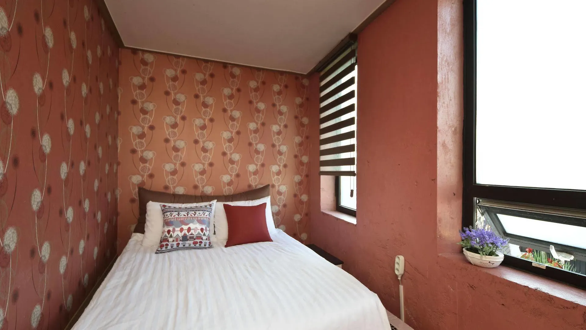B & J Open Guest House - Hostel Seoul Hotel