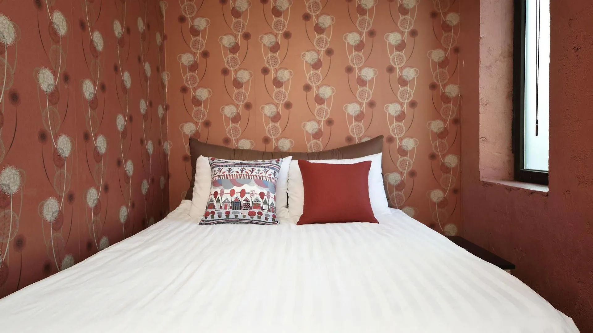 B & J Open Guest House - Hostel Seoul 2*,  South Korea