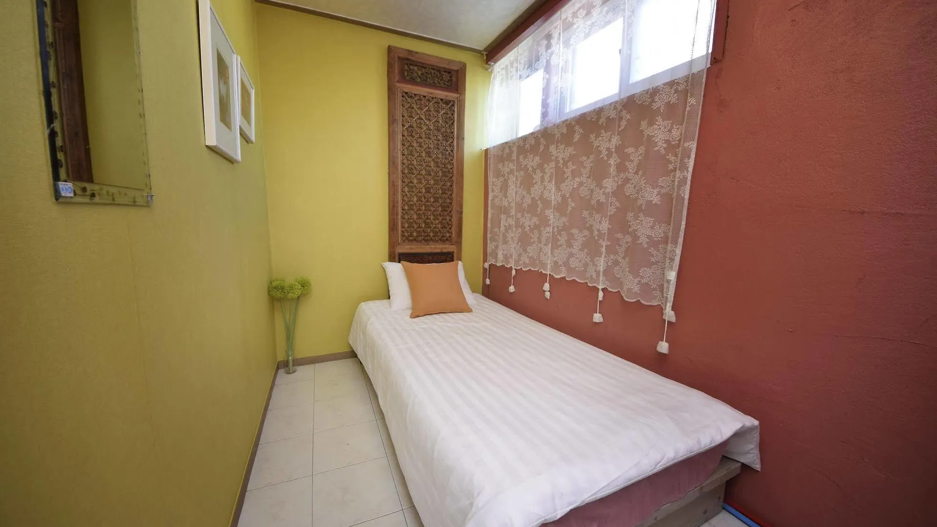 B & J Open Guest House - Hostel Seoul 2*,  South Korea
